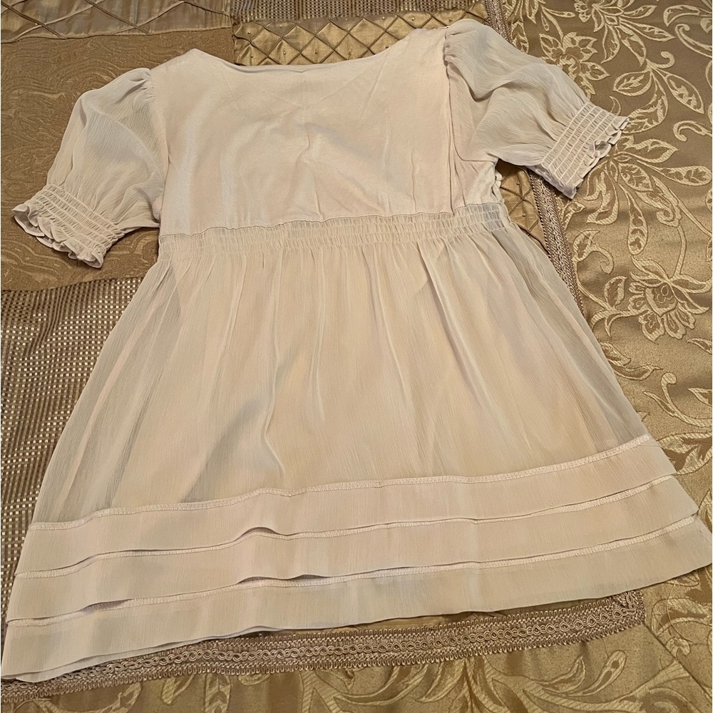 Eci/women’s top, beige, size 6 - Picture 3 of 5